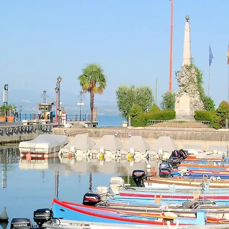 Belvilla By Oyo Sole Del Garda Quinto Sette * 라찌제